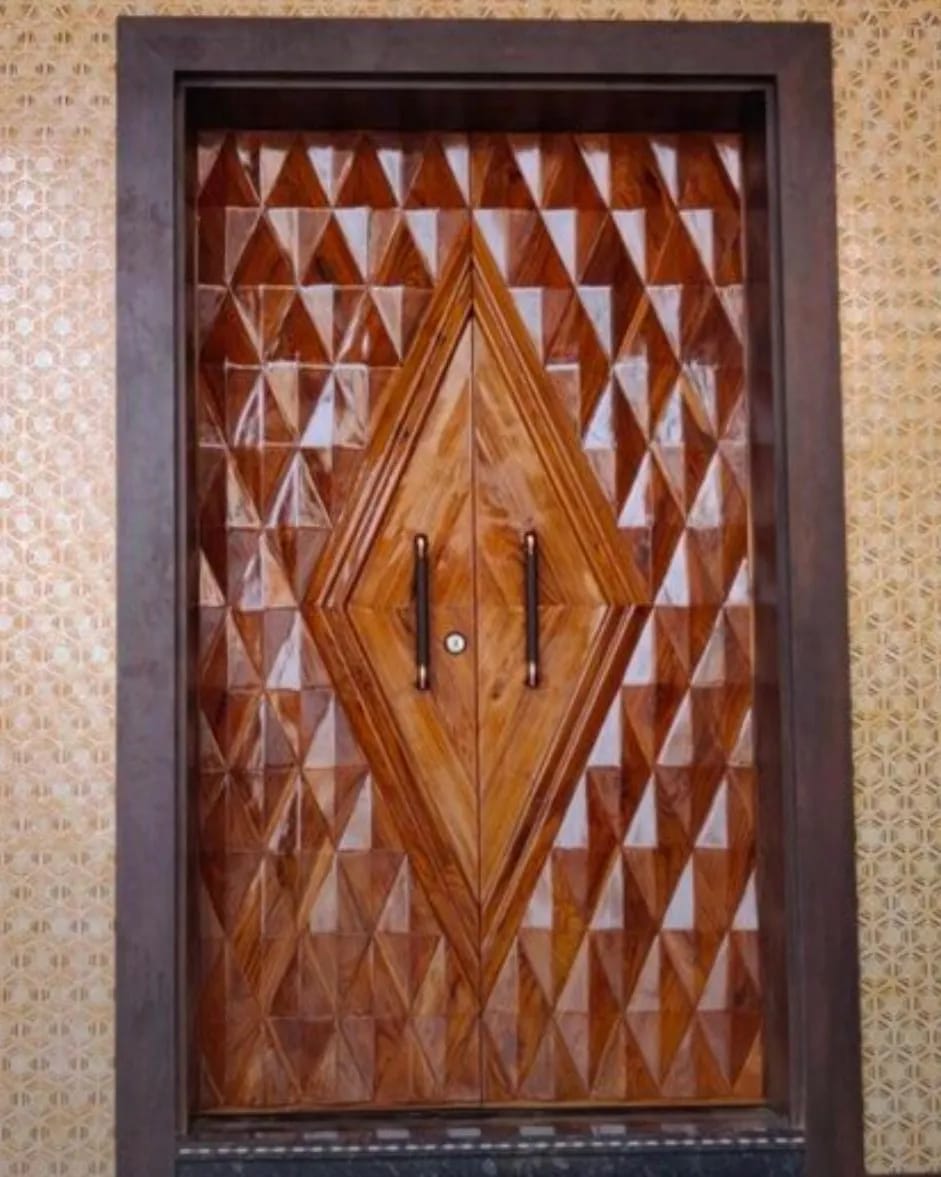 Luxury Geometric Indain Teak Wood Main Door #D32